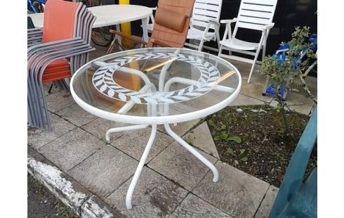 TABLE DE JARDIN RONDE PLATEAU VERRE