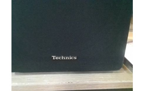 CHAINE HIFI TECHNICS 4 PIECES + ENCEINTES