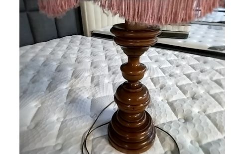 LAMPE RUSTIQUE ABAT JOUR ROSE