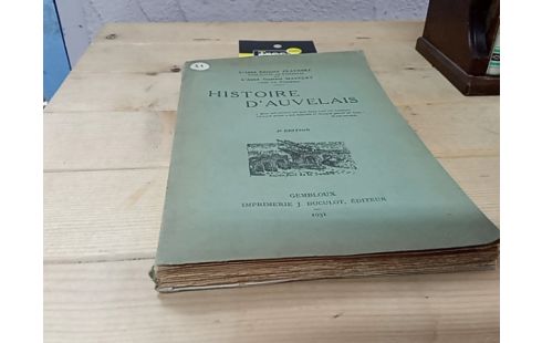 LIVRE HISTOIRE D'AUVELAIS