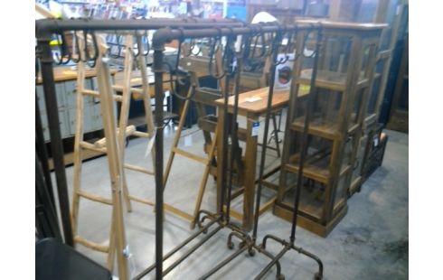 PORTANT VETEMENTS STYLE INDUS METAL