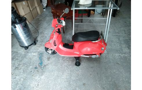 SCOOTER / POUR ENFANTS