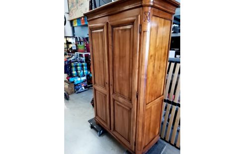ARMOIRE + CLE