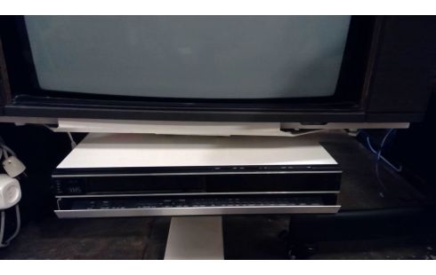 TELEVISOR BANG & OLUFSEN