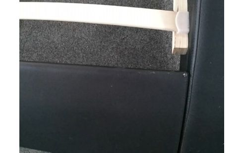 LIT MODERNE NOIR CUCHAGE 180X200