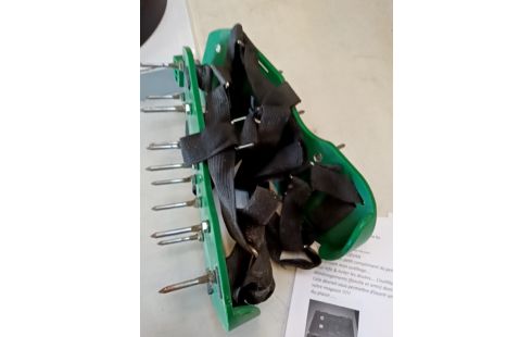 SANDALE AÉRATEUR DE GAZON