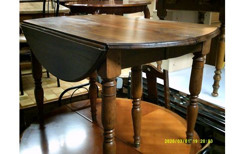 TABLE A VOLETS EN NOYER + 2 ALLONGES