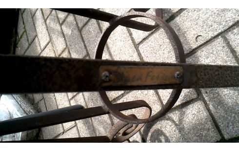 GARTENTISCH RUND SCHMIEDEEISEN