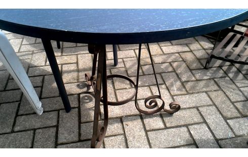 GARTENTISCH RUND SCHMIEDEEISEN