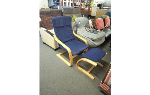 FAUTEUIL REPOSE PIEDS POANG