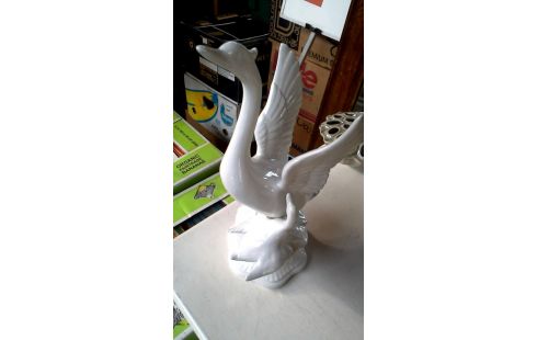 STATUE WEISS PORZELLAN