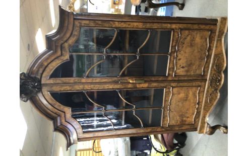 VITRINE STYLE CHIPPENDALE