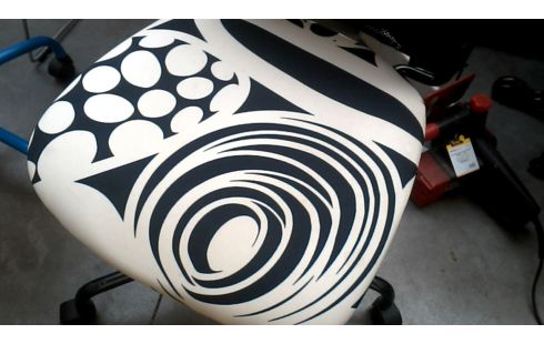 BUREAUSTOEL IKEA TORBJORN WIT MET ZWART