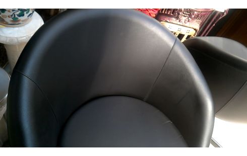 SILLA DE DESPACHO IKEA NEGRO IMITACIÓN CUERO LA UNIDAD