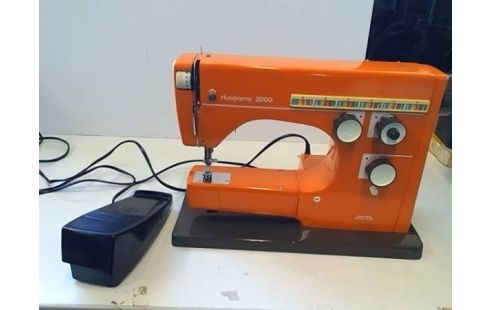 MACHINE A COUDRE HUSQVARNA 2000