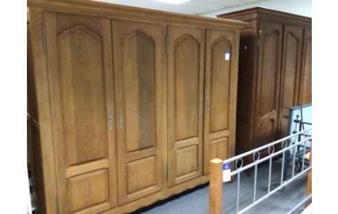 GARDE ROBES 4 PORTES EN CHENE