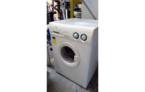 MACHINE A LAVER ZANUSSI