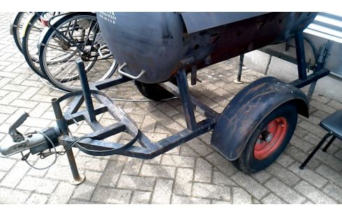 BARBECUE, , REMORQUE