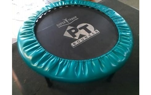 TRAMPOLINE ENFANT VERT