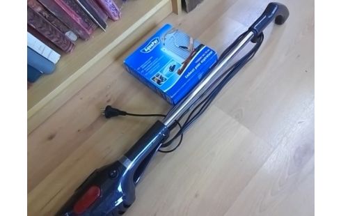 ASPIRATEUR BALAI HOMEDAY