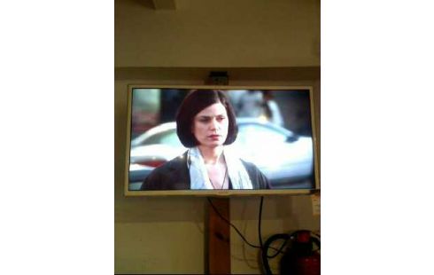 FERNSEHER <SAMSUNG> UE32F6510SS