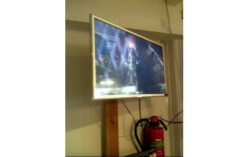 FERNSEHER <SAMSUNG> UE32F6510SS