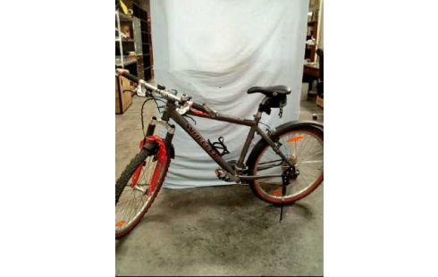 MOUNTAINBIKE WHEELER SCHWARZ ORANGE 26-ZOLL
