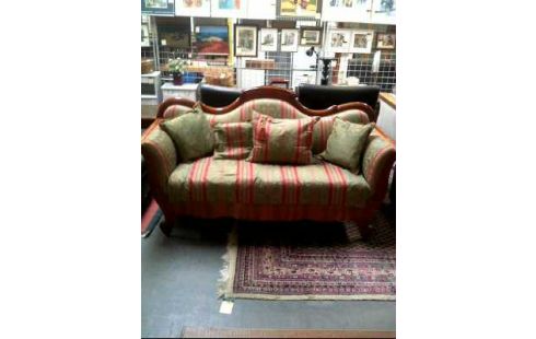 SOFA BIEDERMEIER GRÜN/ROT +4 KISSEN