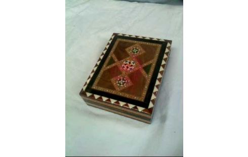 SCHACHSPIEL KLAPPBAR HOLZ LACKIERT VERZIERT