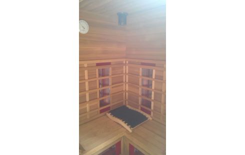 INFRAROOD SAUNA CABINE RADIO NIEUWSTAAT HEALTH LINE
