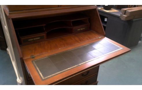 SECRETAIRE MET VITRINE ENGELS 2 DEUREN 4 LADEN