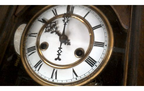 RELOJ DE PARED ANTIGUO