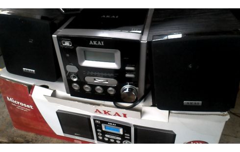 STEREOANLAGE MINI AKAI