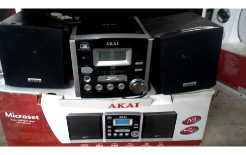 STEREOANLAGE MINI AKAI