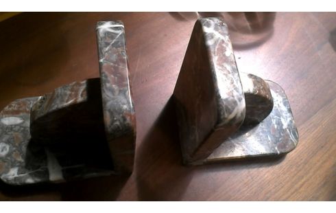 BOEKENSTEUN BELGISCHE MARMER