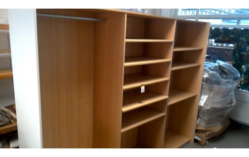 KLEERKAST OPEN DRESSING. DEMONTEERBAAR