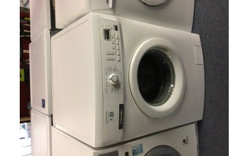 MACHINE A LAVER ELECTROLUX 7KG