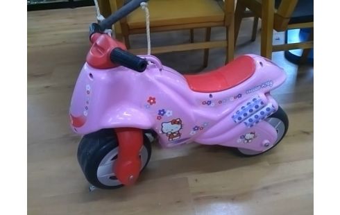 MOTO ENFANT ROSE HELLO KITTY