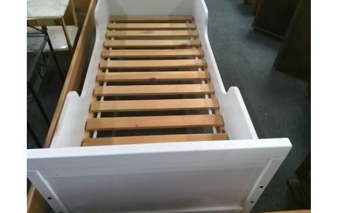 LIT ENFANT IKEA 70X160 AVEC LATTES