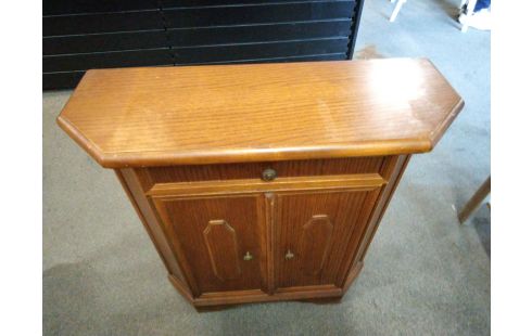 MEUBLE D'APPOINT STYLE RUSTIQUE