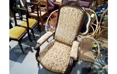 FAUTEUIL VOLTAIRE TISSUS ROSE ET VERT