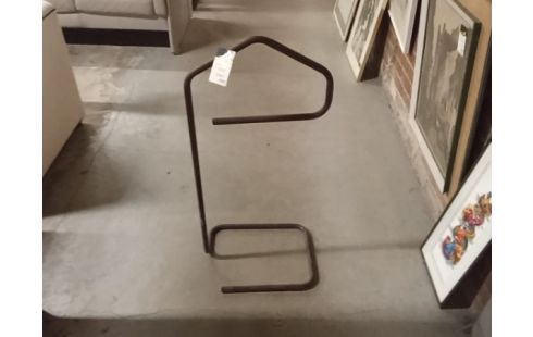 VALET DE NUIT MÉTAL