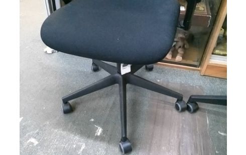 FAUTEUIL DE BUREAU SOKOA AVEC ACCOUDOIRS