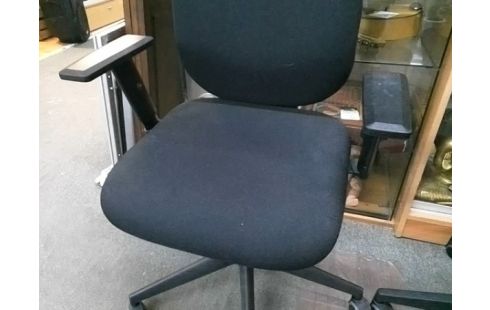 FAUTEUIL DE BUREAU SOKOA AVEC ACCOUDOIRS