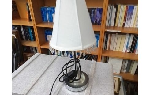 LAMPE BLANCHE A PAMPILLES