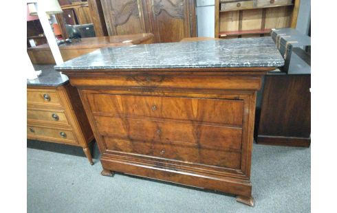 COMMODE LOUIS PHILIPPE A RESTAURER