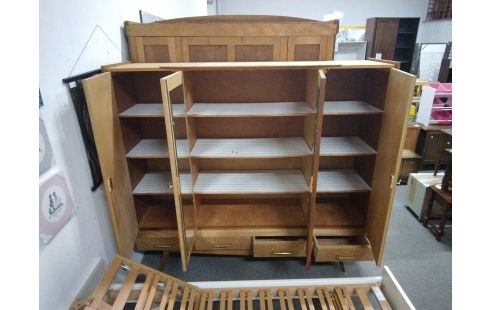 ARMOIRE VINTAGE ANNEES 60