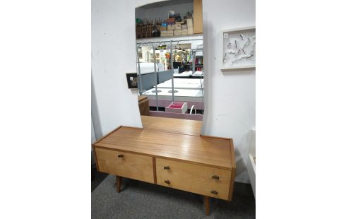 COIFFEUSE VINTAGE ANNEES 60