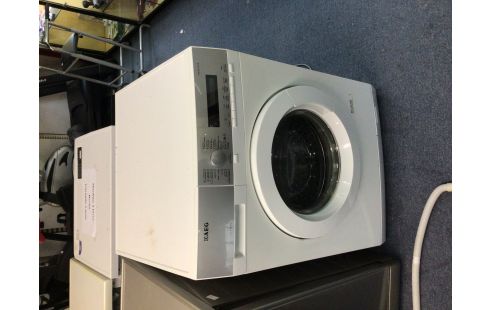 MACHINE A LAVER AEG LAVAMAT