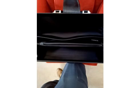 SACOCHE CUIR CODE OO